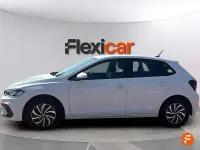 Usado VW Polo Life 95 CV (69 kW) 2023 Blanco Utilitario