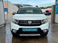 Usado Dacia Sandero Comfort 91 CV (66 kW) 2019 Blanco Utilitario