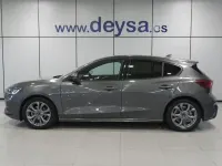 Käytetty Ford Focus ST-Line 155 HP (114 kW) 2023 Harmaa Sedan