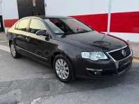 Usado VW Passat Advance 140 CV (102 kW) 2007 Gris / plata Berlina