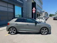 Usado Audi A1 Sportback S-Line 110 CV (80 kW) 2023 Gris / plata Utilitario