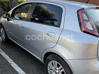 Usado Fiat Punto Lounge 69 CV (50 kW) 2013 Gris / plata Utilitario
