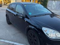 Usado Opel Astra Enjoy 116 CV (85 kW) 2008 Negro Utilitario