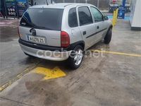 Usado Opel Corsa Edition 60 CV (44 kW) 2000 Gris / plata Berlina