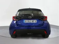 Usado Toyota Yaris Hybrid Active 116 CV (85 kW) 2025 Azul Berlina