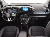 Usado Mercedes T160 95 CV (69 kW) 2022 Gris / plata Monovolumen