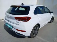 Usado Hyundai i30 101 CV (74 kW) 2025 Blanco Berlina