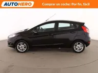 Usado Ford Fiesta Trend 101 CV (74 kW) 2016 Negro Utilitario