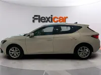 Usado Seat Leon Reference 116 CV (85 kW) 2022 Blanco Berlina