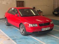 Usado Audi A3 Ambiente 150 CV (110 kW) 2000 Rojo Utilitario
