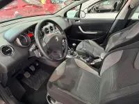 Usado Peugeot 308 Access 112 CV (82 kW) 2012 Marrón Berlina