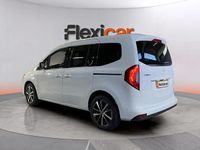 Usado Mercedes T180 116 CV (85 kW) 2023 Blanco Monovolumen