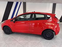 Usado Ford Fiesta Trend 95 CV (69 kW) 2013 Rojo Utilitario
