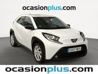 Usado Toyota Aygo X Play 72 CV (52 kW) 2024 Blanco SUV