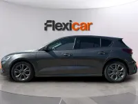 Usado Ford Focus ST-Line X 125 HP (91 kW) 2023 Cinzento Sedan