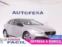 Usado Volvo V40 CC Momentum 150 CV (110 kW) 2017 Gris / plata Familiar