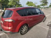 Usado Ford S-MAX Trend 140 CV (102 kW) 2007 Rojo Monovolumen