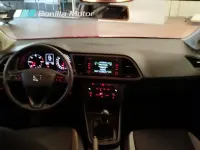 Usado Seat Leon Style 105 CV (77 kW) 2014 Rojo Berlina