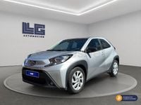 Usado Toyota Aygo X Play 72 CV (52 kW) 2022 Gris / plata SUV