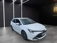 Usado Toyota Corolla Style 122 CV (89 kW) 2023 Blanco Familiar