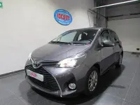 Usado Toyota Yaris Active 99 CV (72 kW) 2016 Gris / plata Berlina