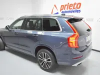 Używany Volvo XC90 Momentum 235 KM (172 kW) 2021 Niebieski SUV
