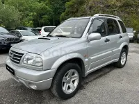 Usado Suzuki Grand Vitara 110 CV (80 kW) 2002 Gris / plata SUV