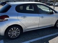 Usado Peugeot 208 Style 82 CV (60 kW) 2016 Gris / plata Utilitario