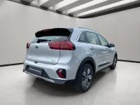 Usado Kia Niro 141 CV (103 kW) 2021 Gris / plata SUV