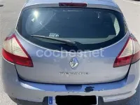 Usado Renault Mégane III Dynamique 110 CV (80 kW) 2008 Gris / plata Berlina