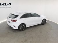 Usado Kia Ceed 100 CV (73 kW) 2025 Cassa white Utilitario