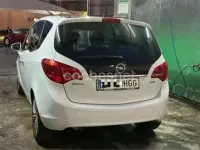 Usado Opel Meriva Selective 110 CV (80 kW) 2011 Blanco Monovolumen
