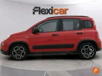 Usado Fiat Panda 71 CV (52 kW) 2022 Rojo Utilitario