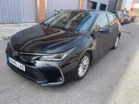 Usado Toyota Corolla Active 122 CV (89 kW) 2021 Negro Berlina