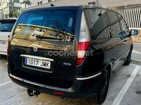 Usado Lancia Phedra 128 CV (94 kW) 2005 Negro Monovolumen