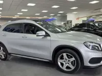 Usado Mercedes GLA220 AMG line 177 CV (130 kW) 2016 Plateado SUV