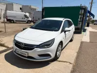 Usado Opel Astra Dynamic 160 CV (117 kW) 2017 Blanco Utilitario