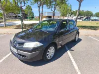 Usado Renault Mégane Dynamique 110 CV (80 kW) 2006 Negro Berlina