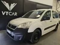 Usado Peugeot TePee Access 75 CV (55 kW) 2017 Blanco Van