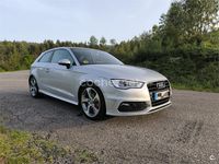 Usado Audi A3 Attraction 150 CV (110 kW) 2015 Gris / plata Berlina