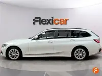 Usado BMW 318 150 CV (110 kW) 2021 Blanco Familiar