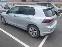 Usado VW Golf VIII Life 110 CV (80 kW) 2022 Plata metalizado Utilitario