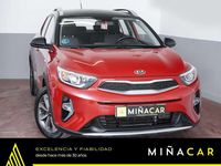 Usado Kia Stonic 101 CV (74 kW) 2021 Rojo SUV