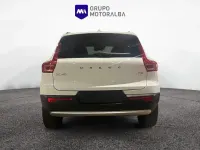 Usado Volvo XC40 Momentum 163 CV (119 kW) 2021 Blanco SUV