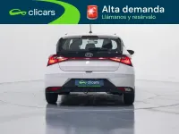 Usado Hyundai i20 100 CV (73 kW) 2022 Blanco Utilitario