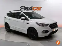 Usado Ford Kuga ST-Line 180 CV (132 kW) 2017 Blanco SUV