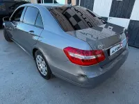 Usado Mercedes E250 204 CV (150 kW) 2011 Gris / plata Berlina