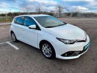 Usado Toyota Auris Active 116 CV (85 kW) 2015 Blanco Utilitario
