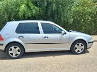 Usado VW Golf IV Conceptline 90 CV (66 kW) 2001 Gris / plata Berlina