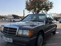 Usado Mercedes 190 109 CV (80 kW) 1990 Marrón Berlina